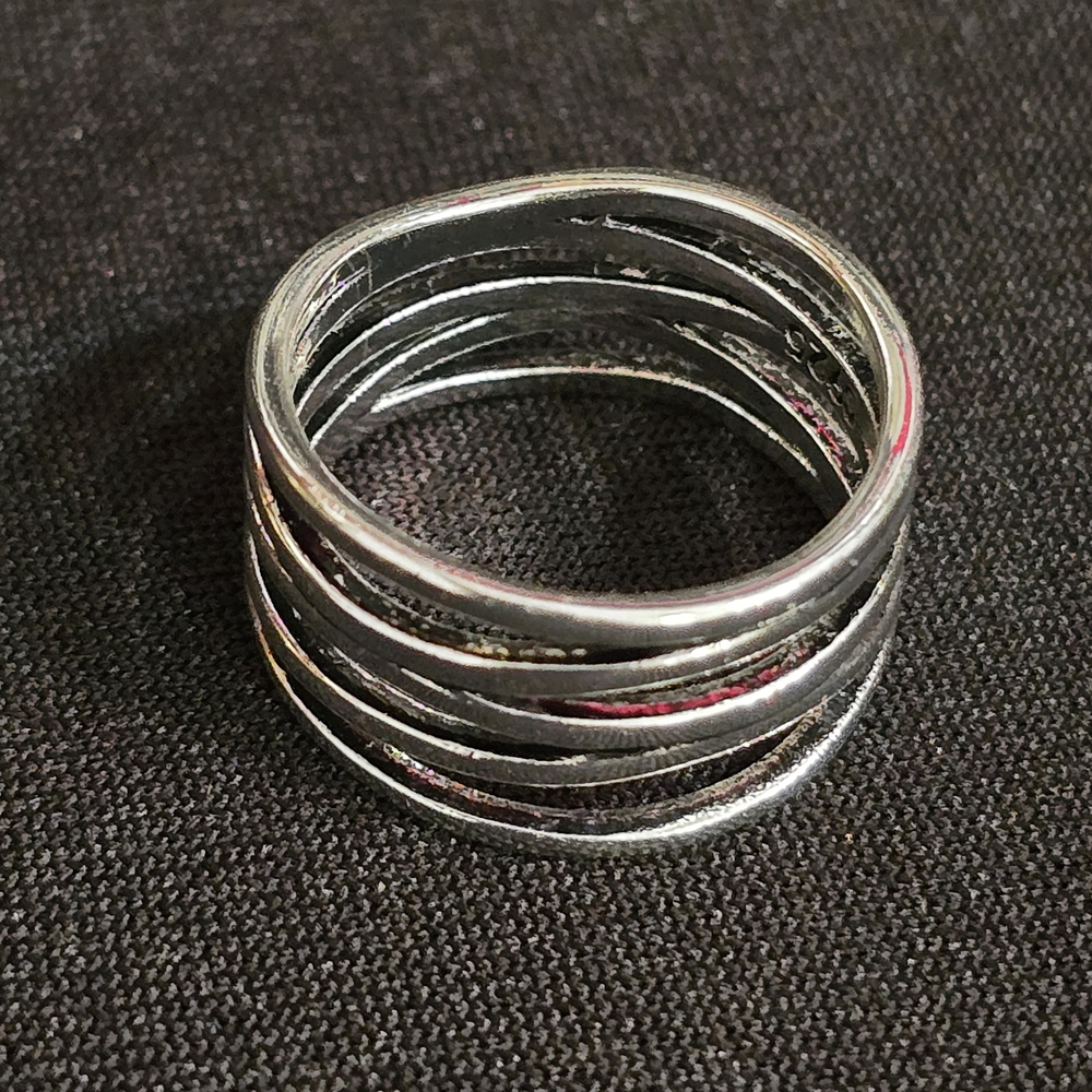 Elegant Silver Band Ring